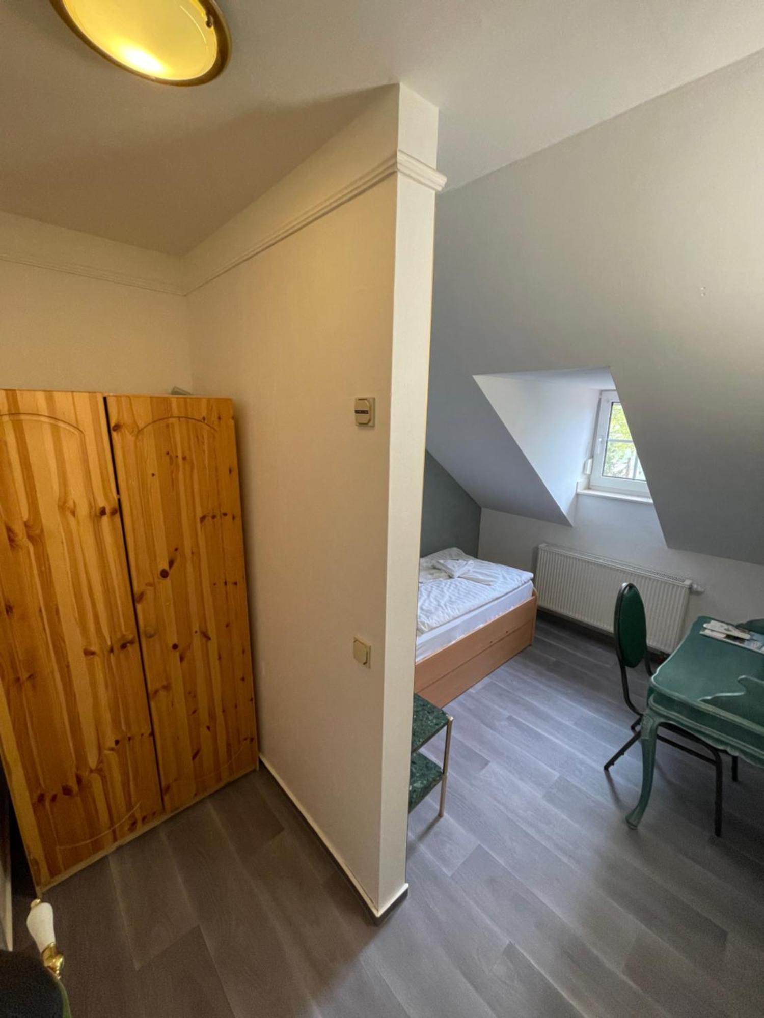 Hotel Haus Hennesburg, garni Eisenach Zimmer foto